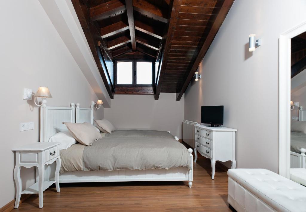 Palacio De Ivan Tarin Hotel Monteagudo del Castillo Habitación foto