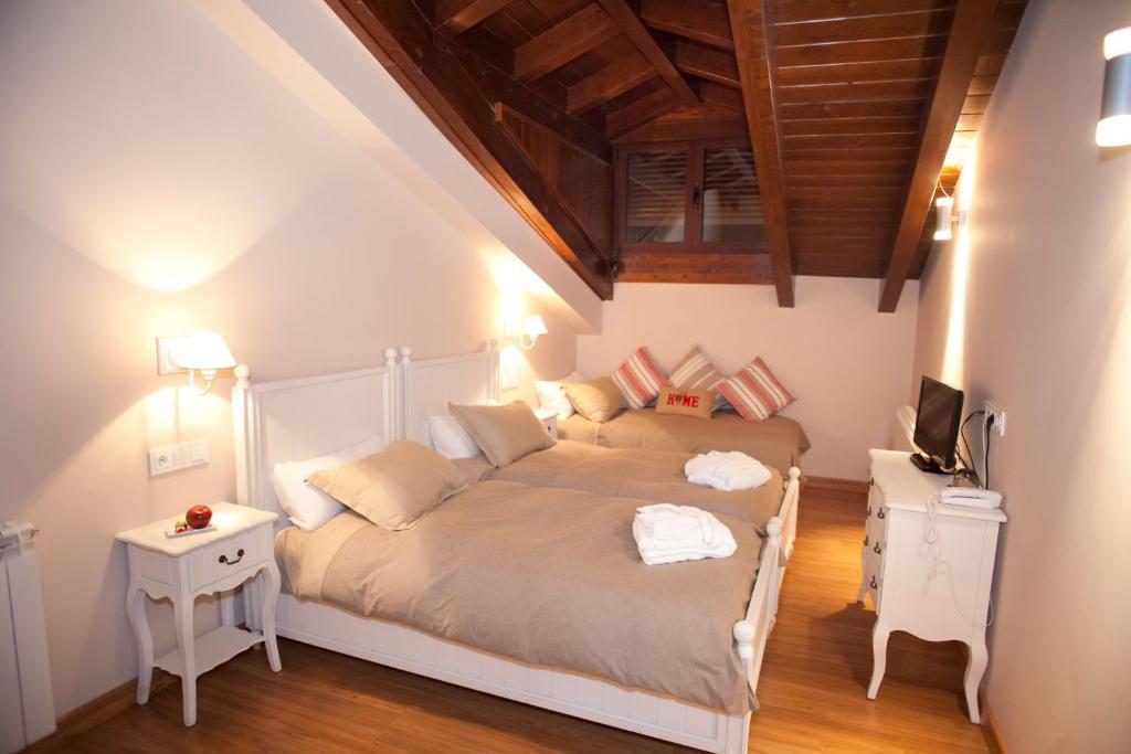 Palacio De Ivan Tarin Hotel Monteagudo del Castillo Habitación foto