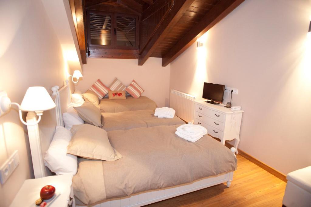 Palacio De Ivan Tarin Hotel Monteagudo del Castillo Habitación foto